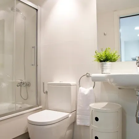 Hotel Dailyflats Parc Gueell 3*