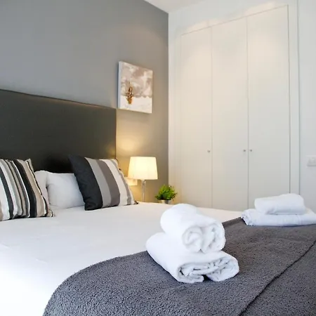 Hotel Dailyflats Parc Gueell 3*