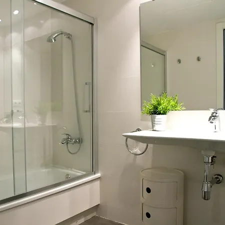Hotel Dailyflats Parc Gueell 3*